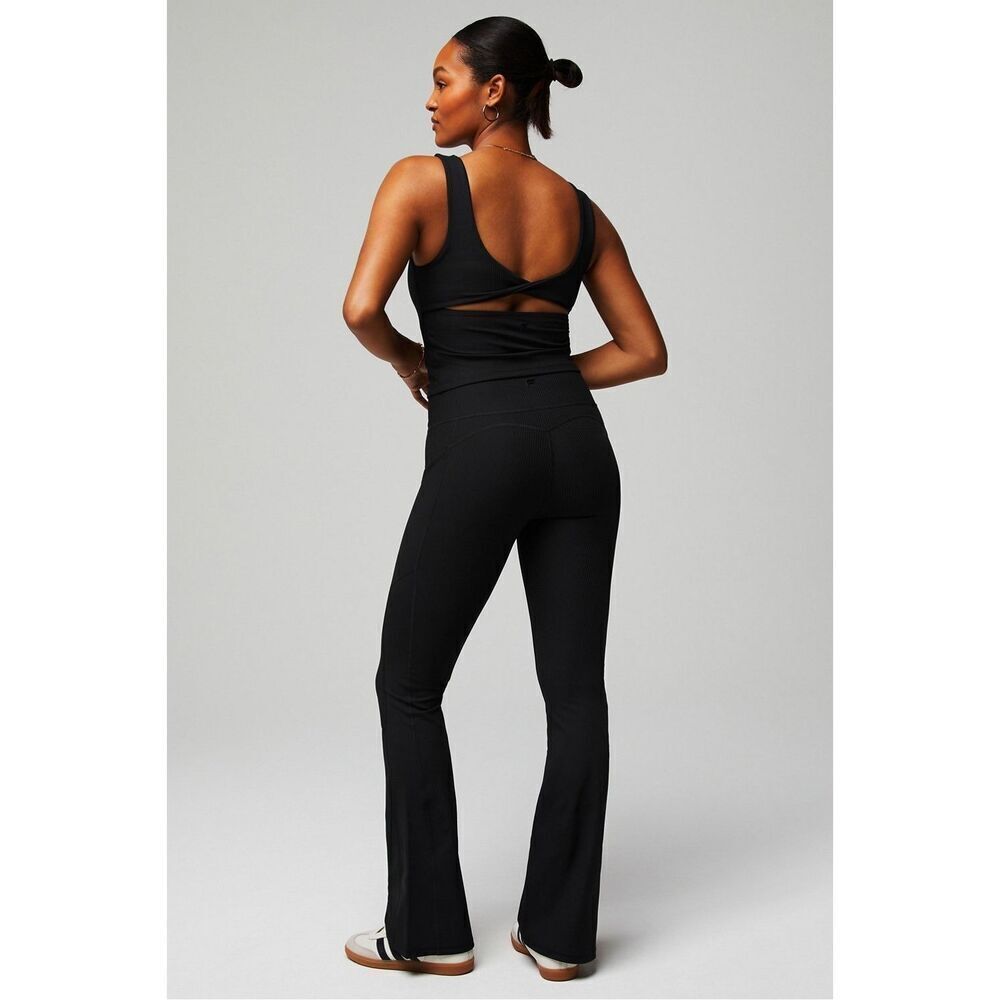 Fabletics Oasis Rib Twist Built-In Bra Tank In Black Size M
